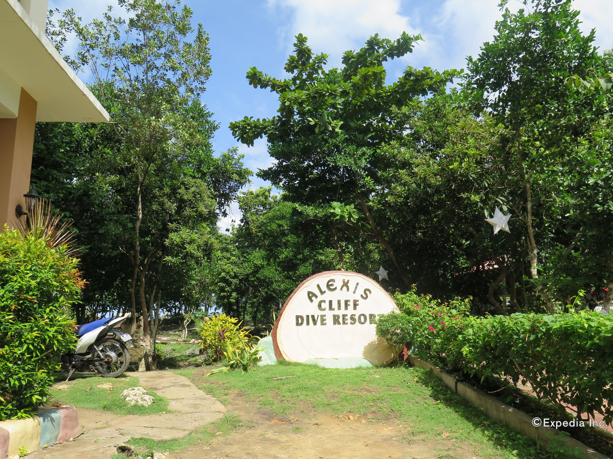 Alexis Cliff Dive Resort Panglao Eksteriør billede